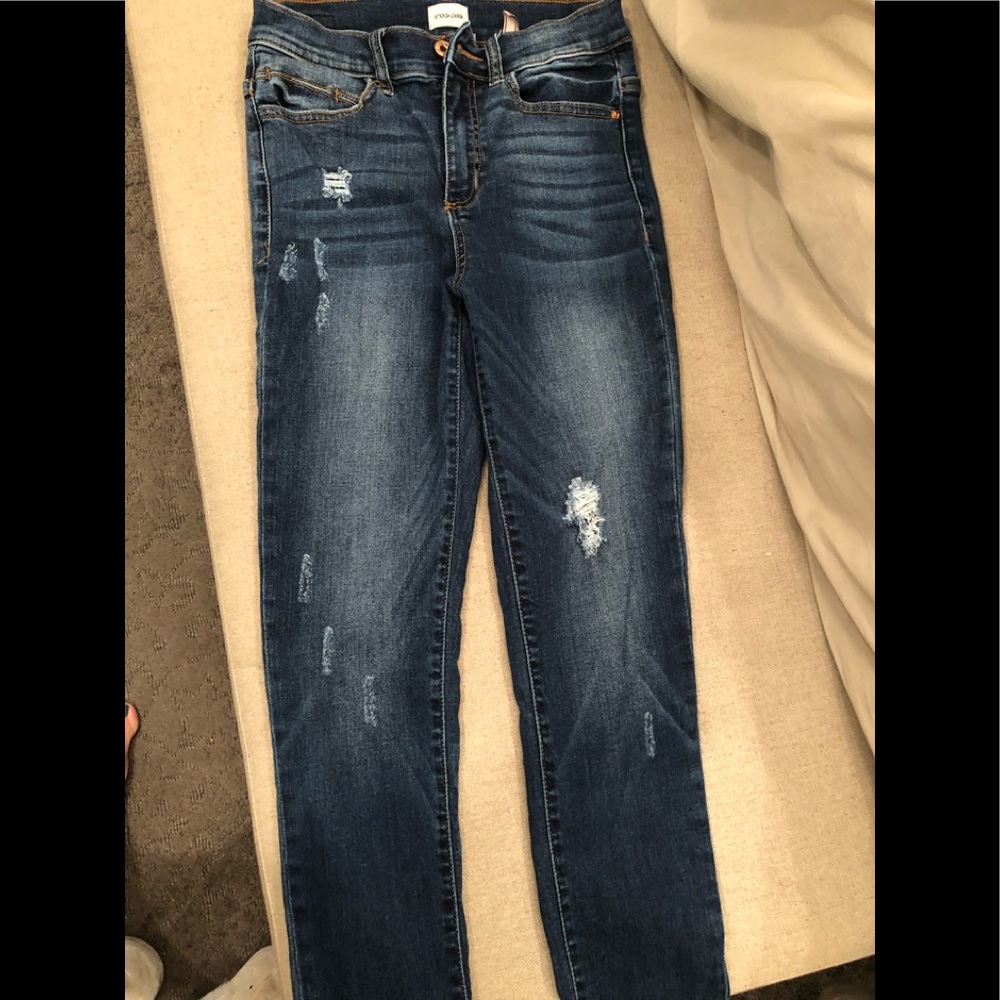 High waisted jeans
